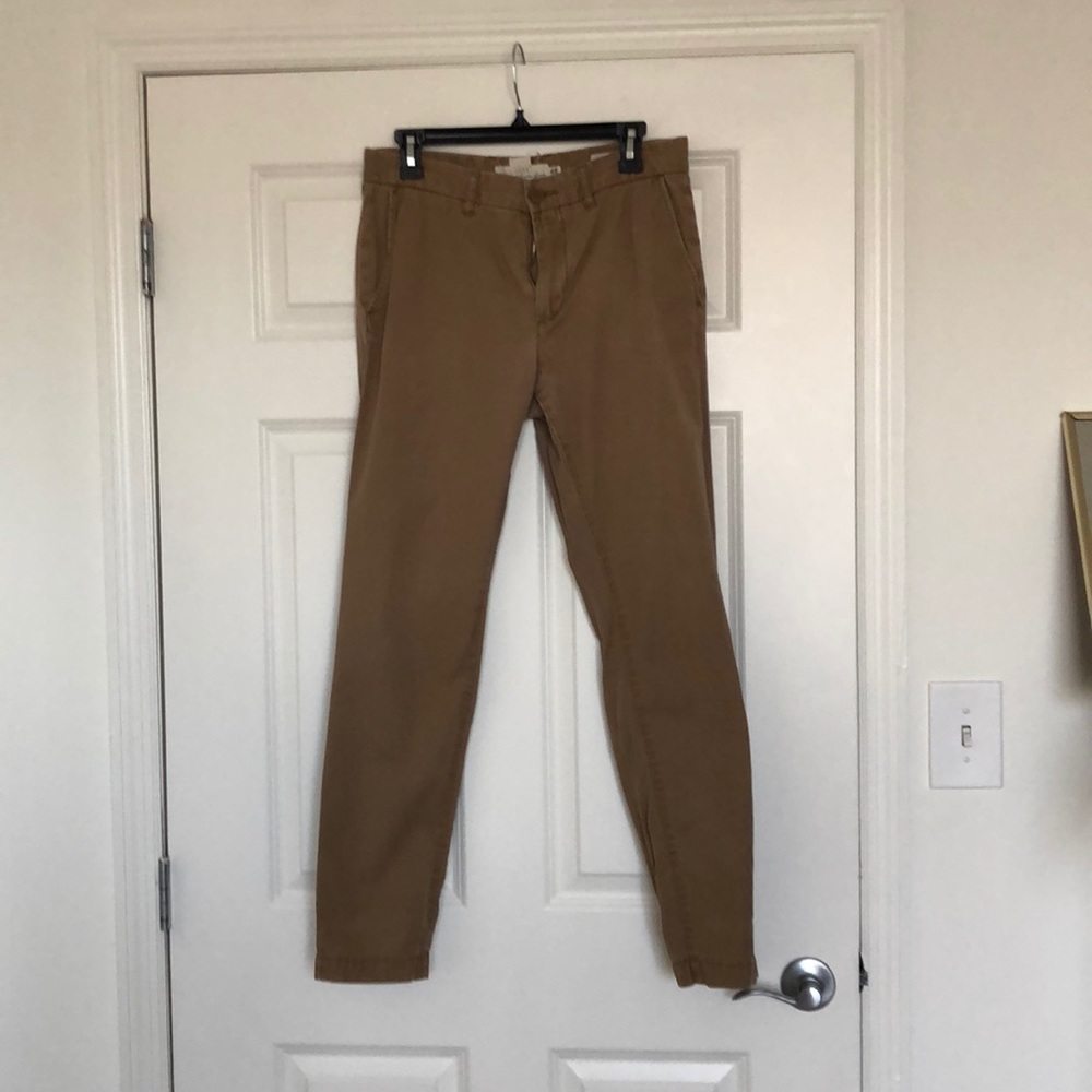 H&M Tan Slim Fit Khaki’s | Size: 30 x 30